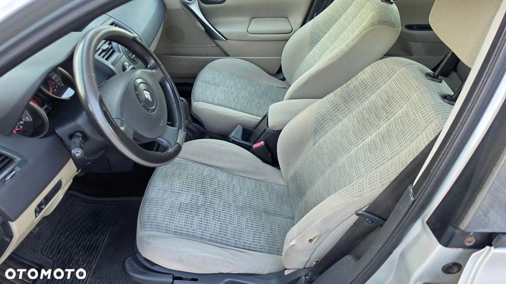 Renault Megane 1.6 16V Confort Expression - 19
