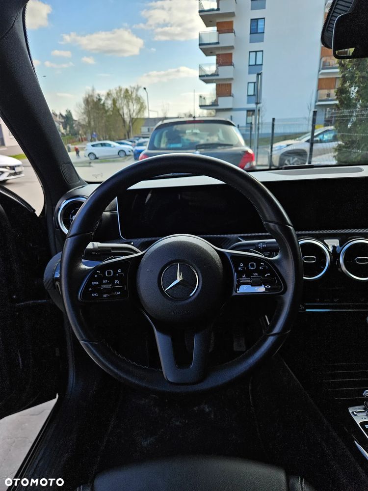 Mercedes-Benz Klasa A 180 d 7G-DCT - 22