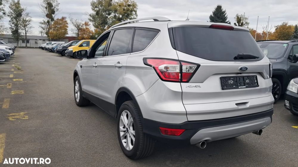 Ford Kuga 2.0 TDCi 2WD Titanium - 24