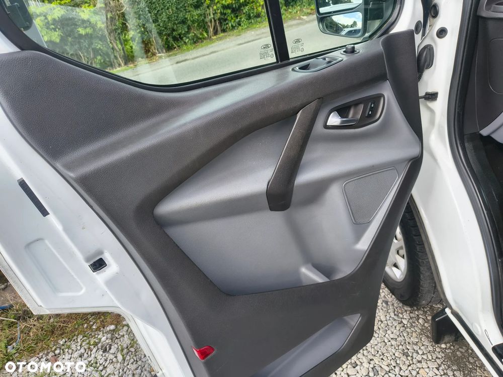 Ford Transit Custom 330 L2H2 VA Basis - 17
