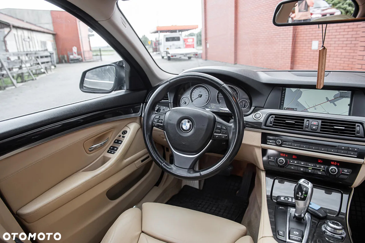 BMW Seria 5 520d Luxury Line - 30