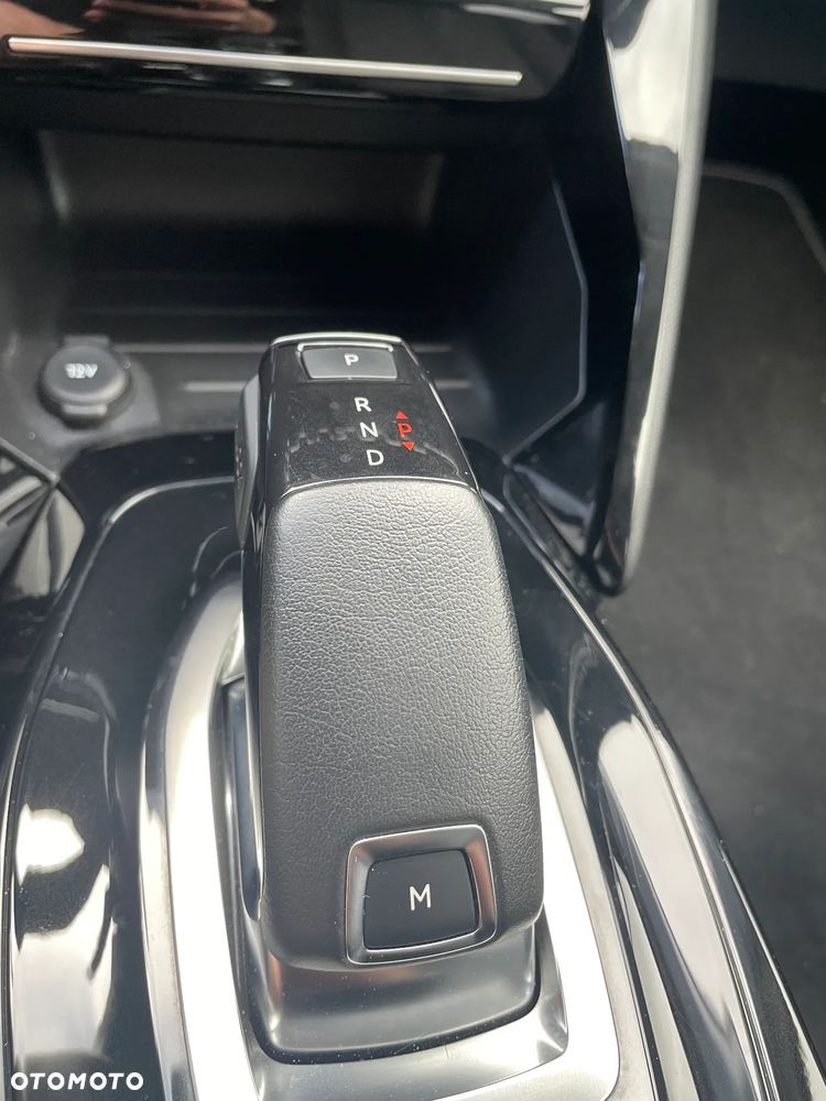 Peugeot 208 1.2 PureTech Allure S&S EAT8 - 11