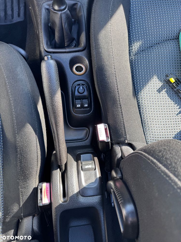 Peugeot 206 - 27