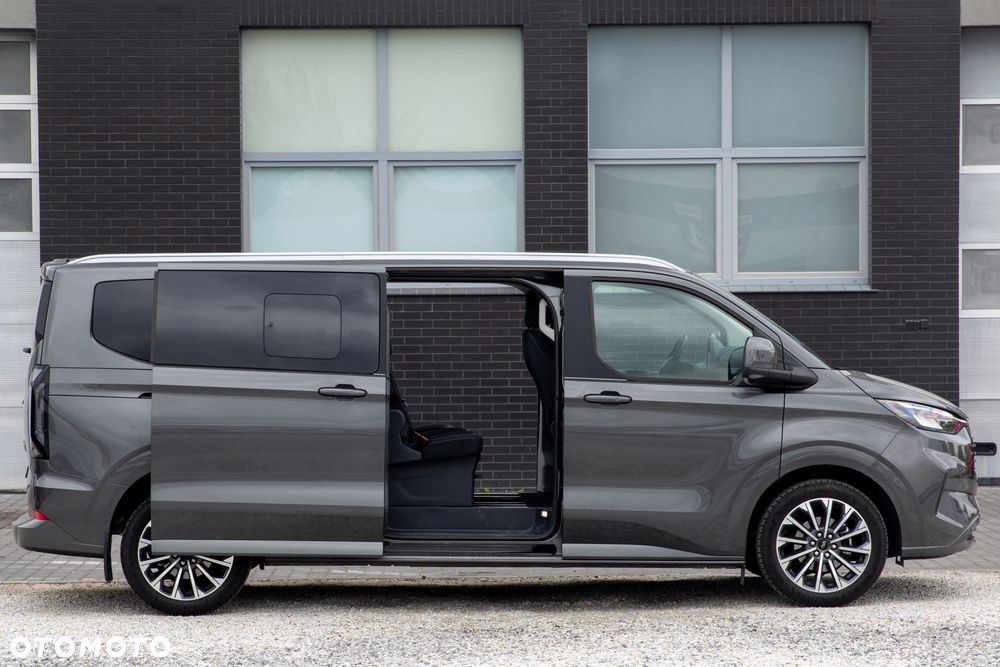 Ford Tourneo Custom - 3