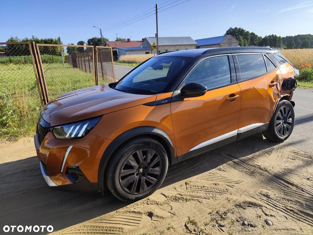 Peugeot 2008 PureTech 155 EAT8 GT Pack - 11