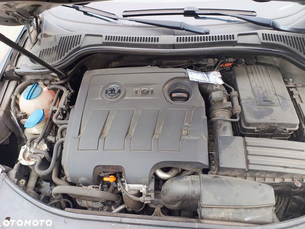 Skoda Superb 1.6 TDI Active Greenline - 10