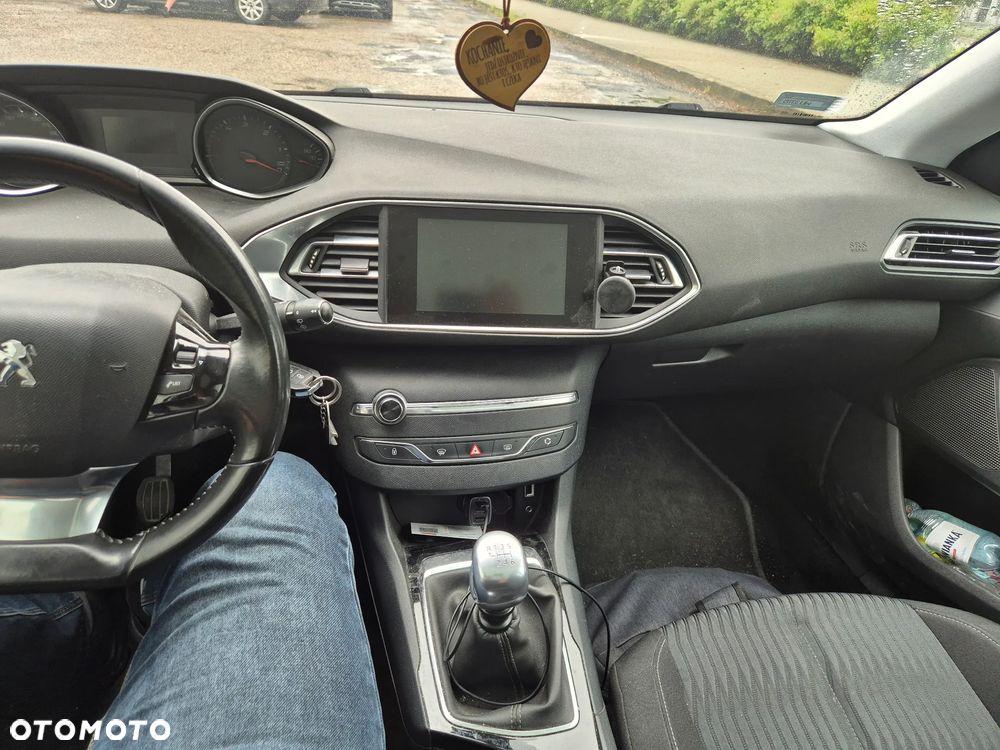 Peugeot 308 1.6 BlueHDi Active S&S - 10