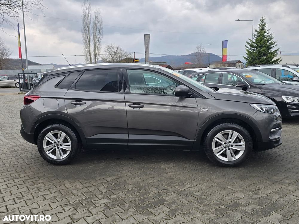 Opel Grandland X 1.6 START/STOP Enjoy - 6