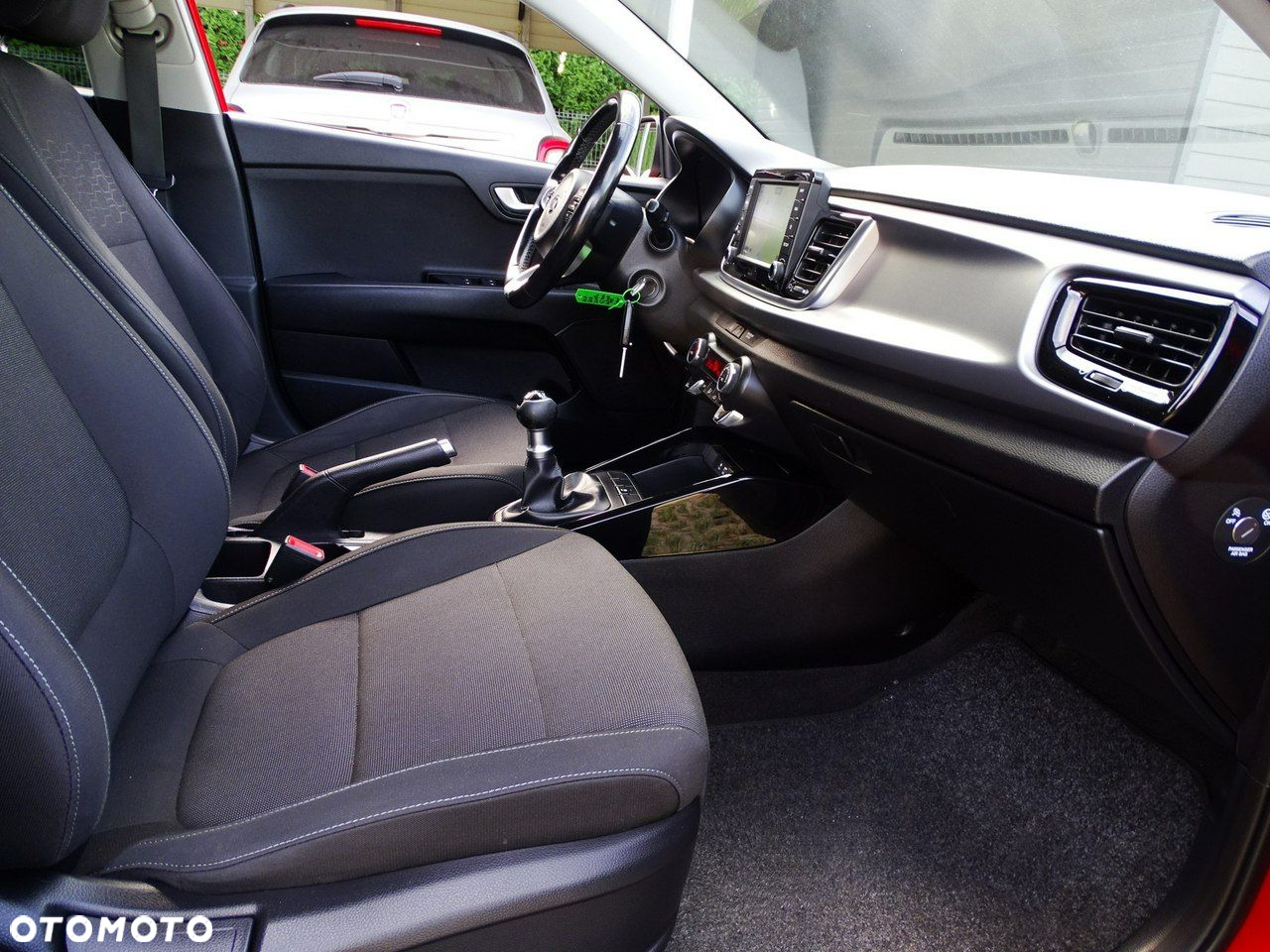 Kia Rio - 14