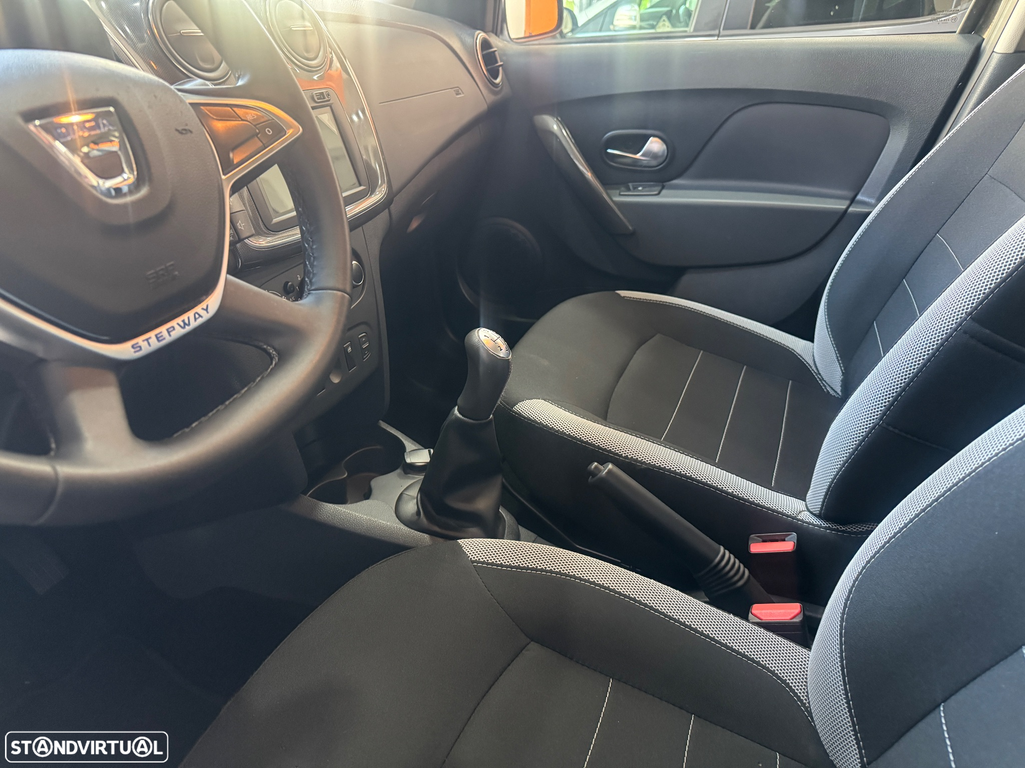 Dacia Sandero 0.9 TCe Stepway - 12