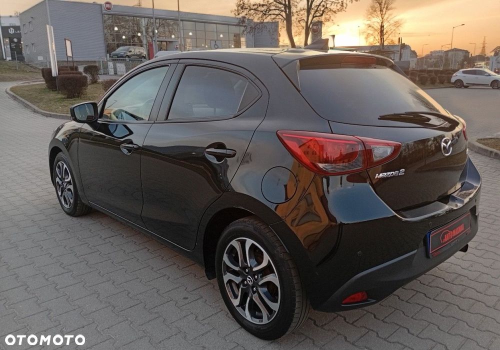 Mazda 2 - 10