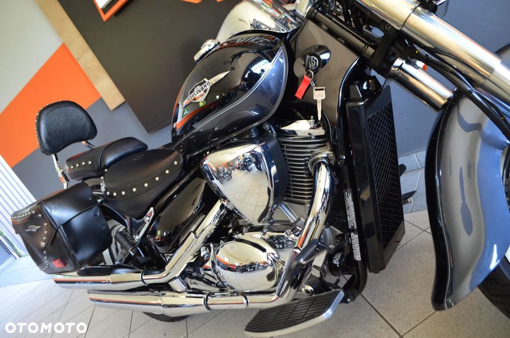 Suzuki VL 800 Volusia - Boulevard C50 - 11