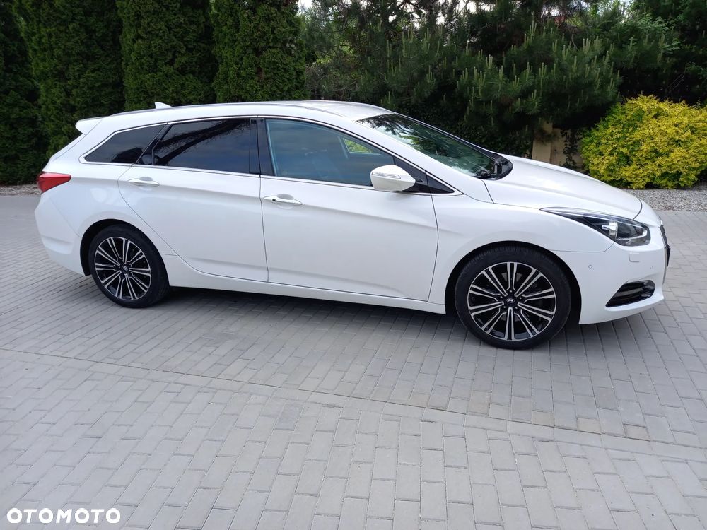 Hyundai i40 Kombi 2.0 Premium - 11