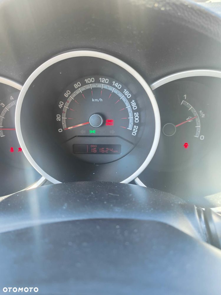 Kia Venga 1.6 CRDi L - 6
