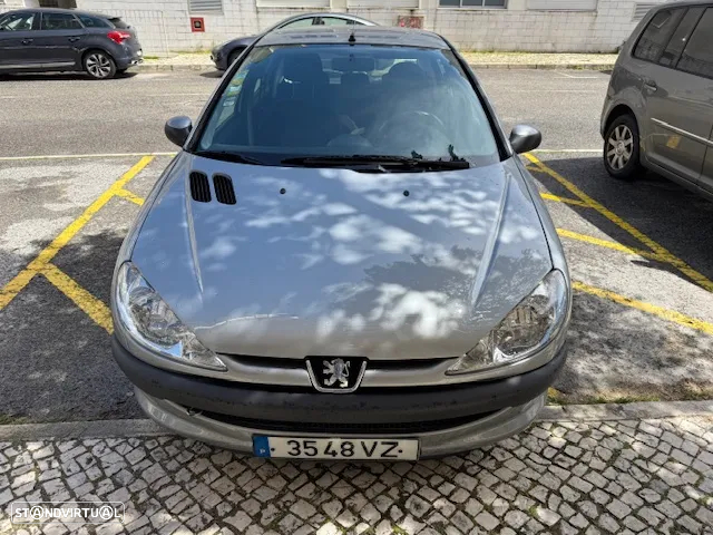 Peugeot 206 1.1 Color Line - 8
