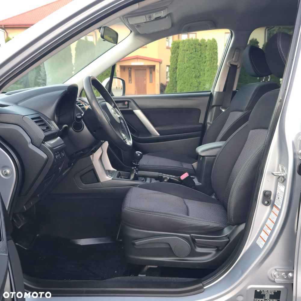 Subaru Forester 2.0i Comfort - 22
