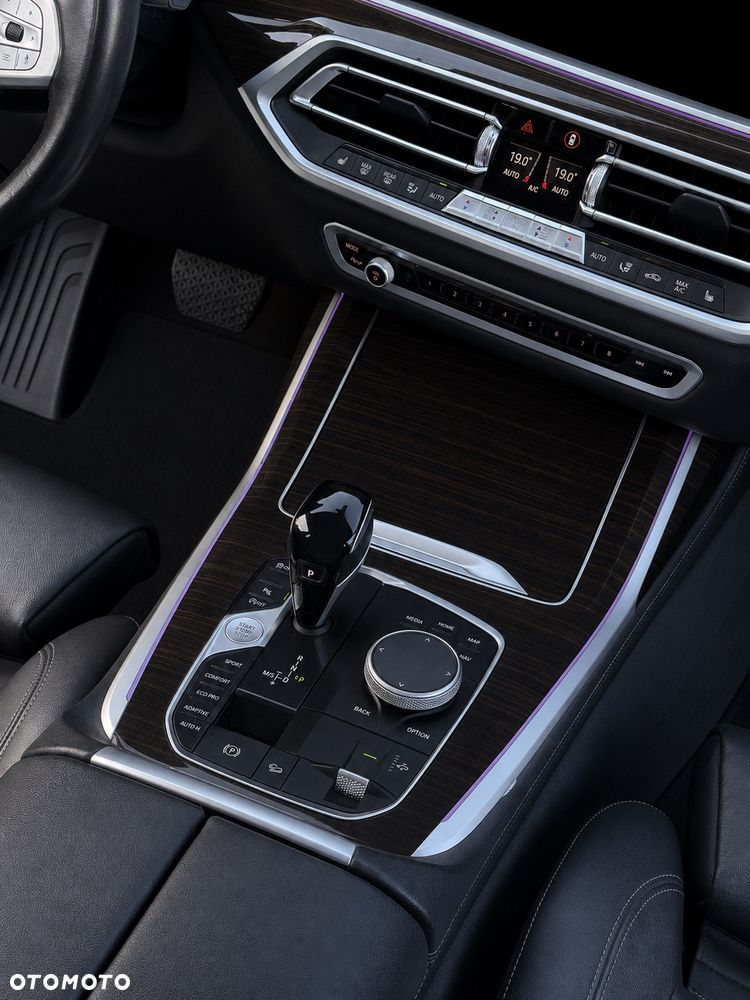BMW X7 xDrive30d - 25