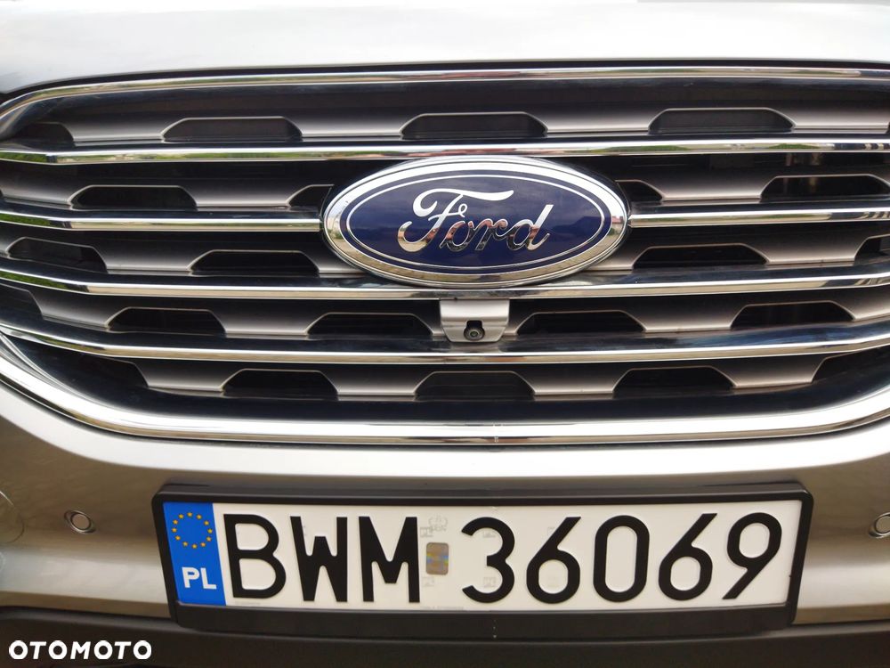 Ford Edge - 11