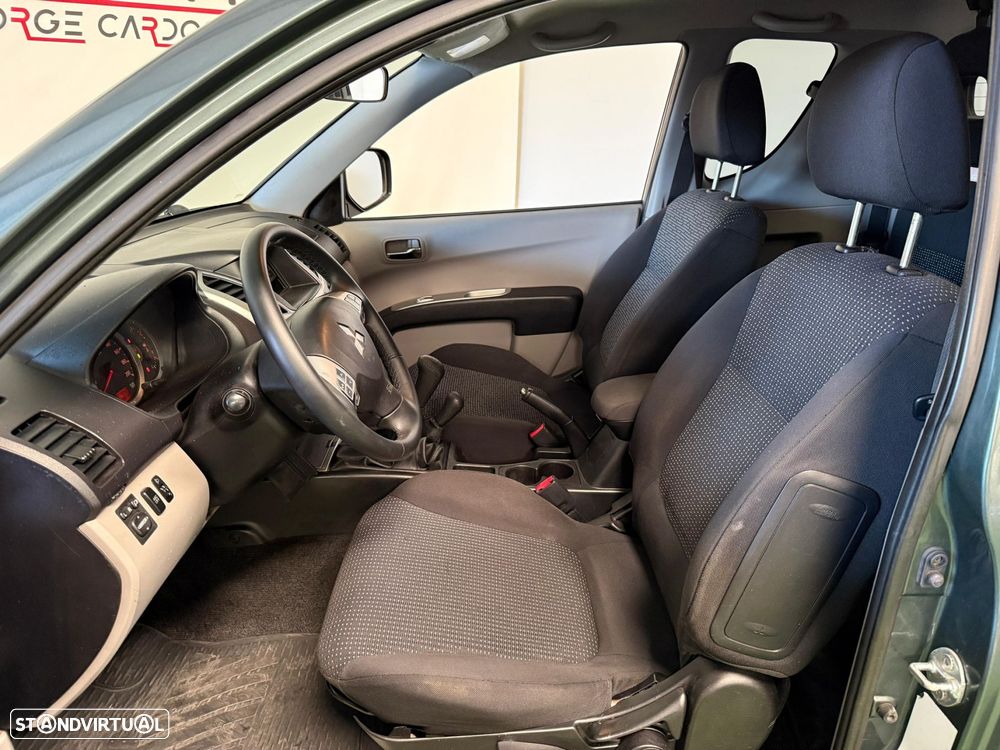 Mitsubishi L200 2.5 DI-D Club Intense 3L 4WD - 8