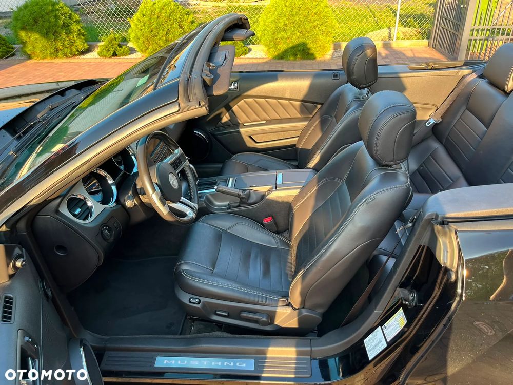 Ford Mustang 3.7 V6 Premium - 9