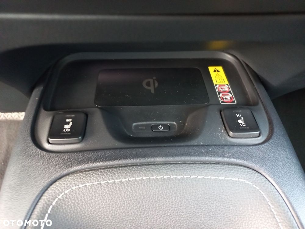 Toyota Corolla 1.8 Hybrid Style - 24