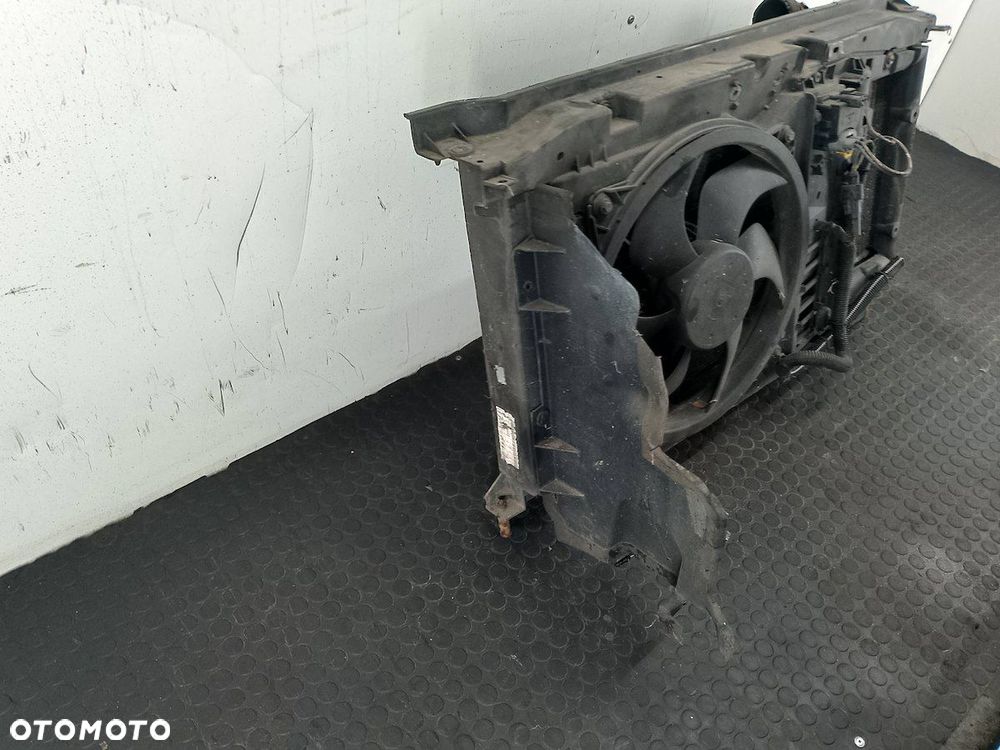 PAS PRZÓD, CHŁODNICE, WENTYLATOR CITROEN C4 PICASSO I 2.0 HDI - 3