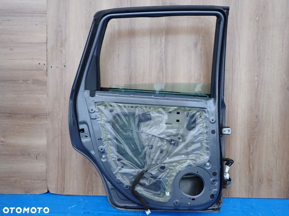 NISSAN NOTE E11 06-12 DRZWI TYLNE LEWE B52 - 9