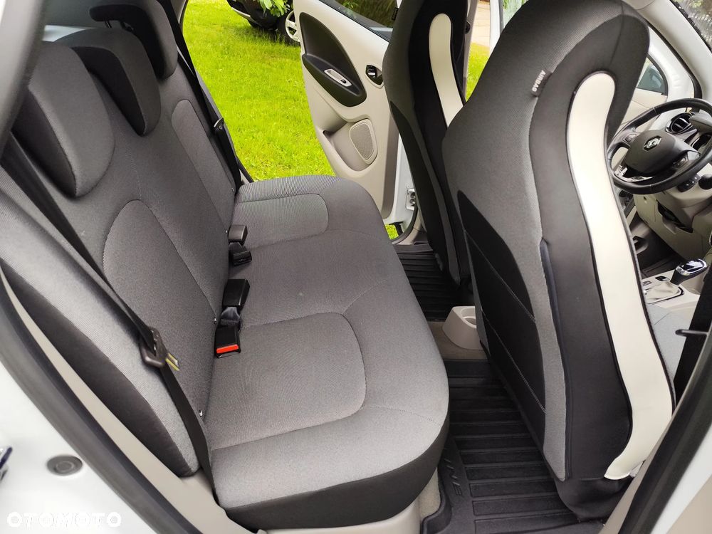 Renault Zoe - 13