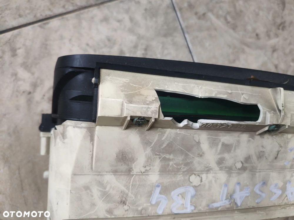 VW PASSAT B4 1,9TDI LICZNIK ZEGARY 3A0919033R - 4