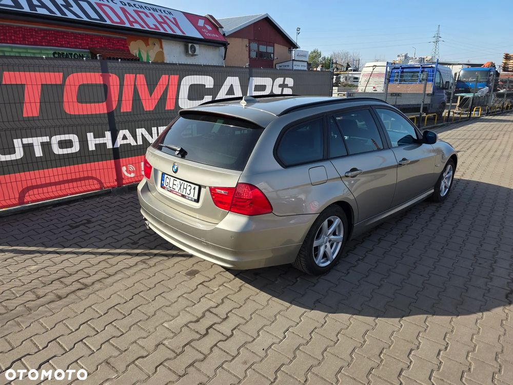 BMW Seria 3 320d xDrive DPF Edition Sport - 3