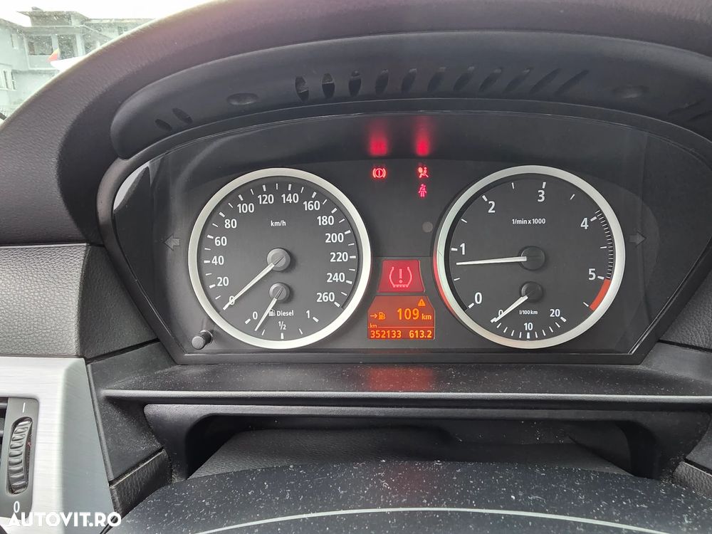 BMW Seria 5 525d - 6