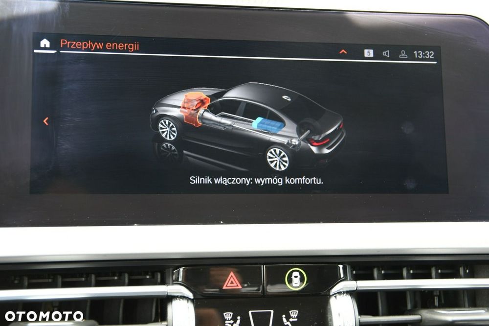 BMW Seria 3 320d mHEV - 4