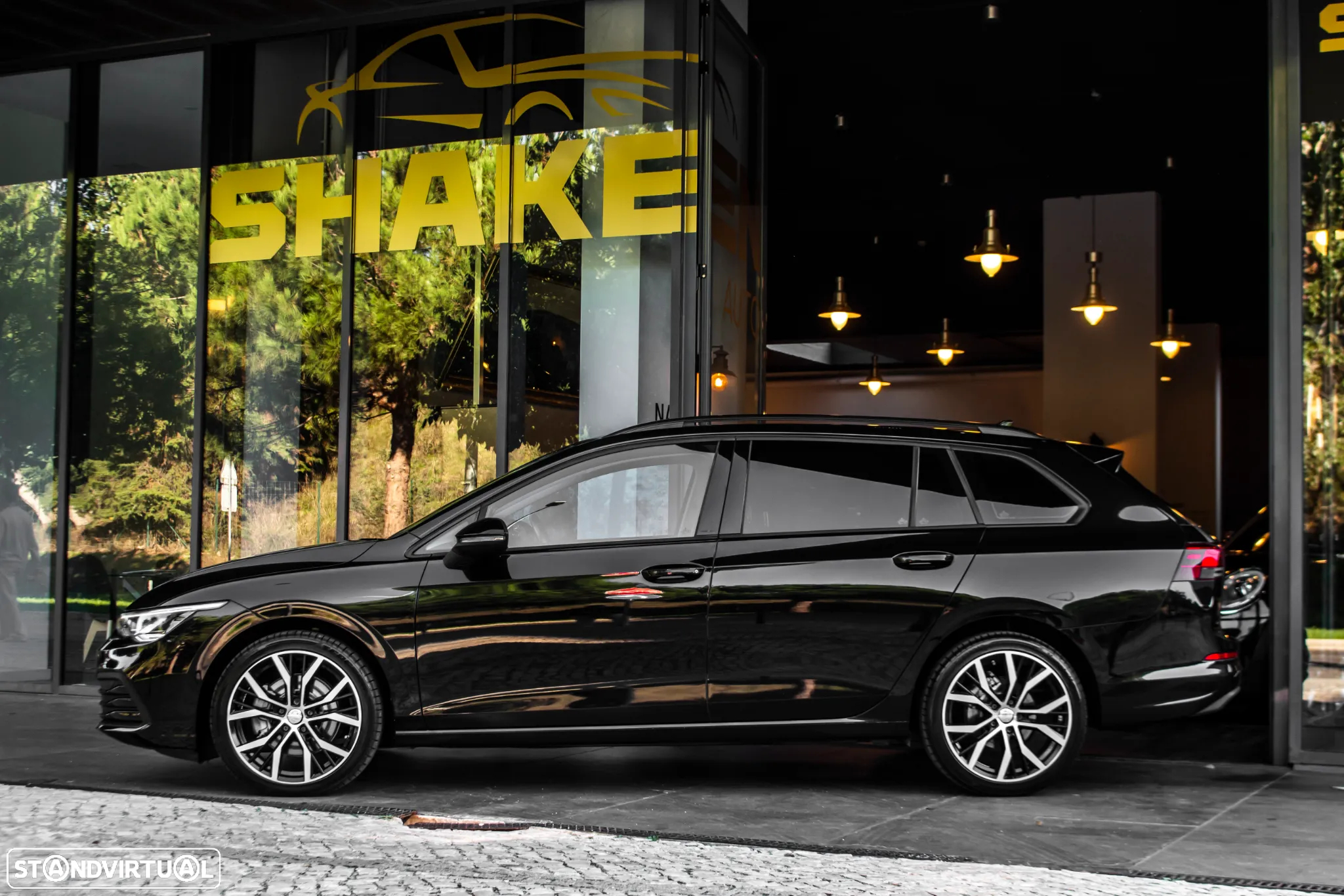 VW Golf Variant 2.0 TDi SCR Life - 2