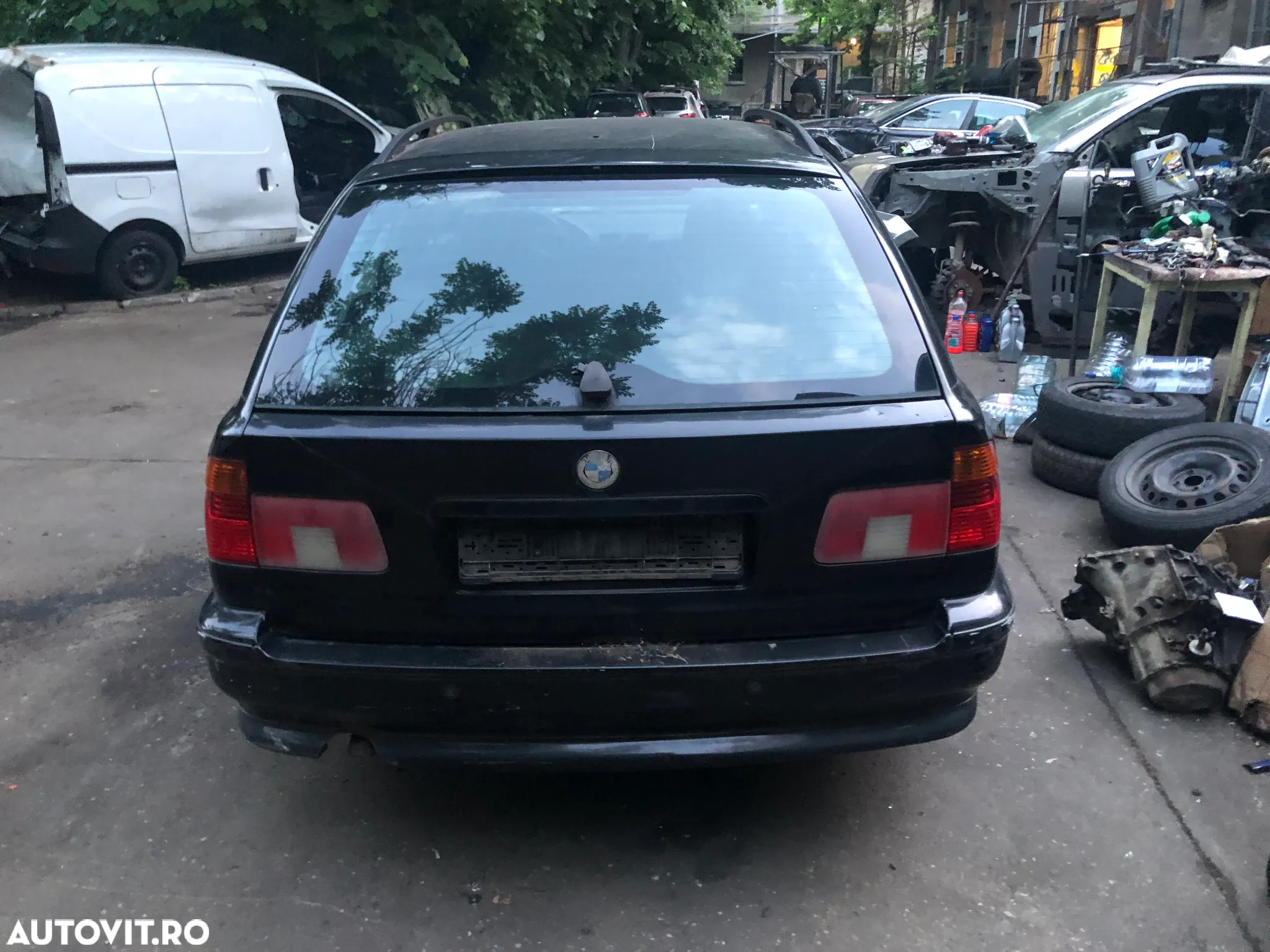 Dezmembrez Bmw Seria 5 E39 break negru facelift - 3
