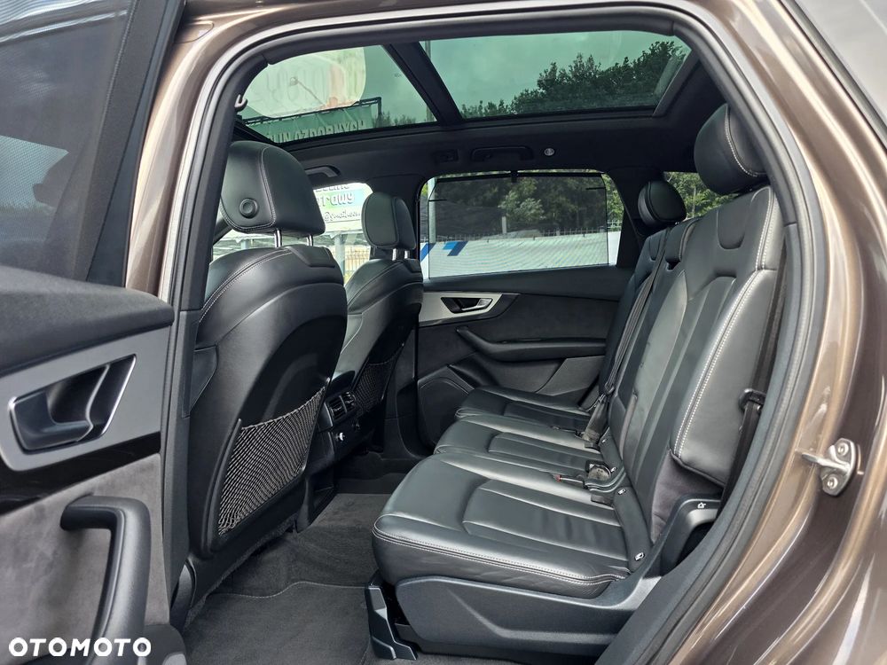 Audi Q7 - 6