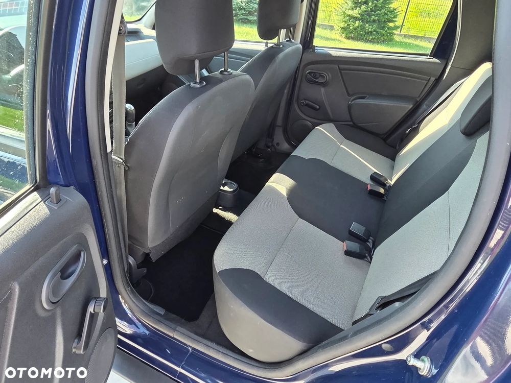 Dacia Duster 1.6 16V 105 4x2 Essentiel - 14