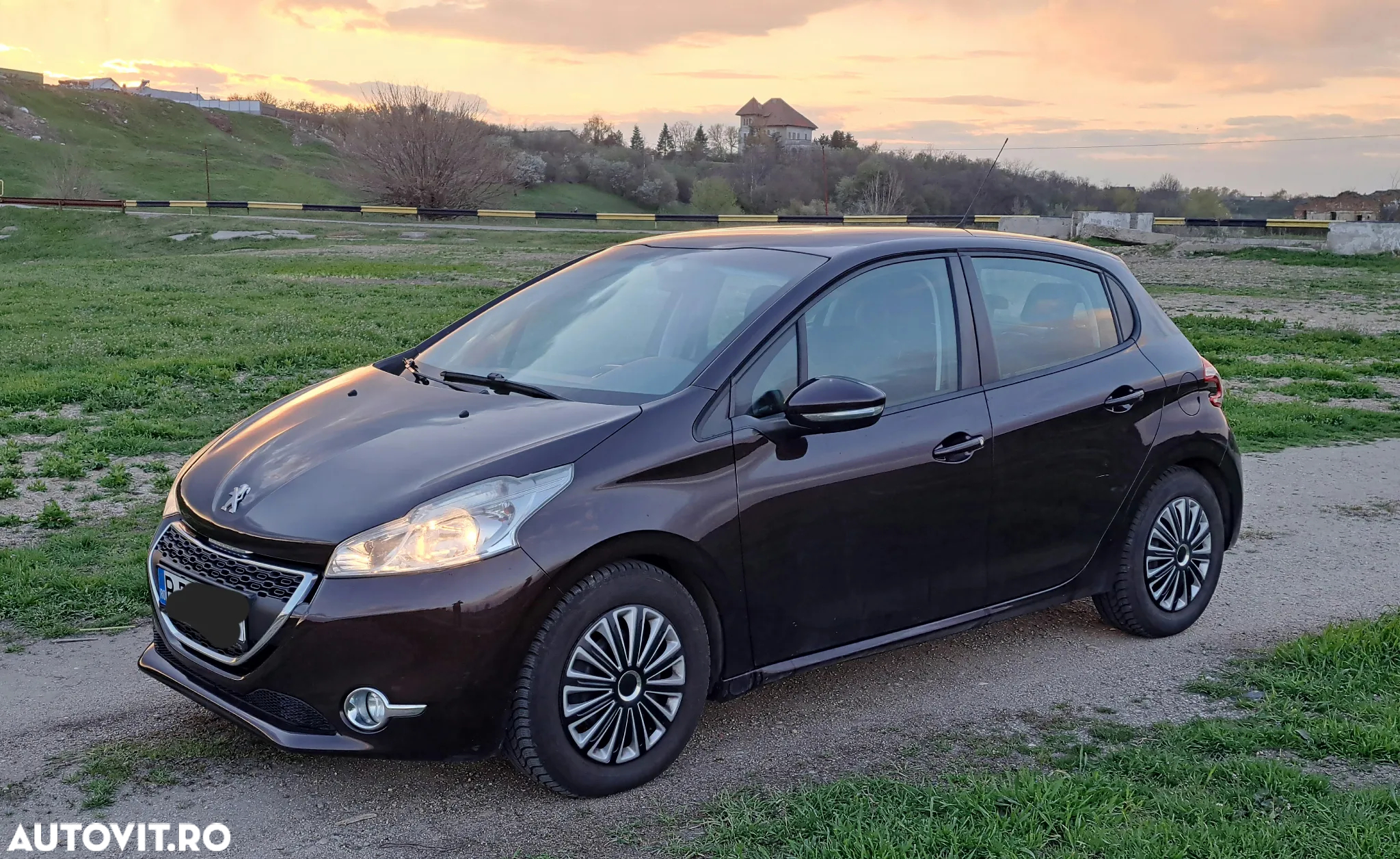 Peugeot 208 1.4 VTi Access - 12