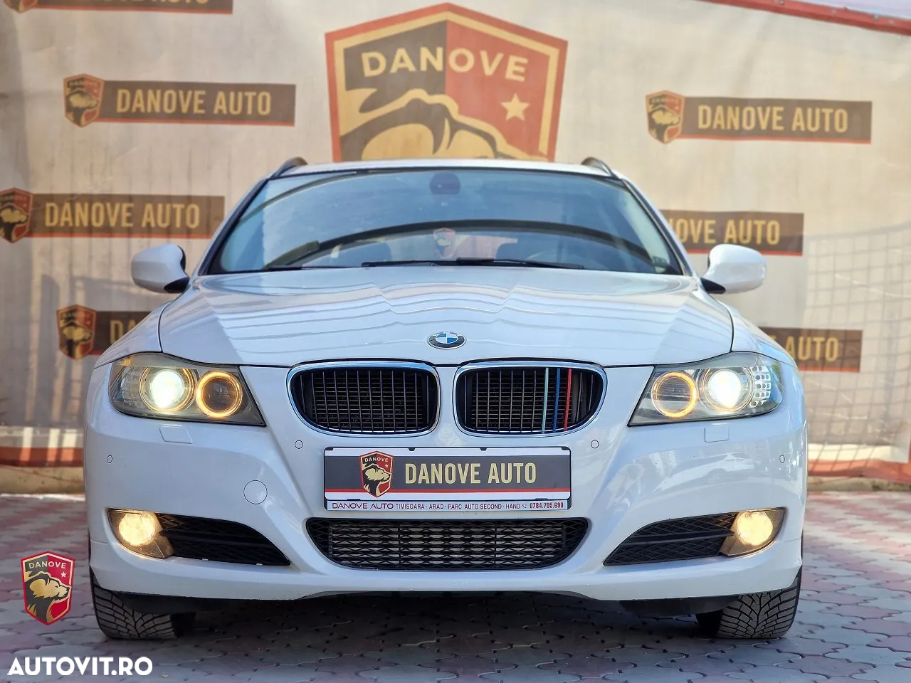 BMW Seria 3 320d Touring xDrive Aut. - 2