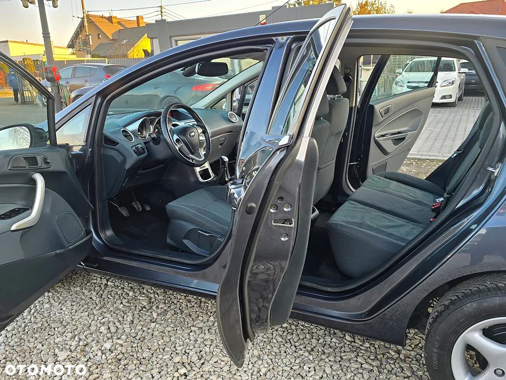 Ford Fiesta 1.4 Titanium - 12
