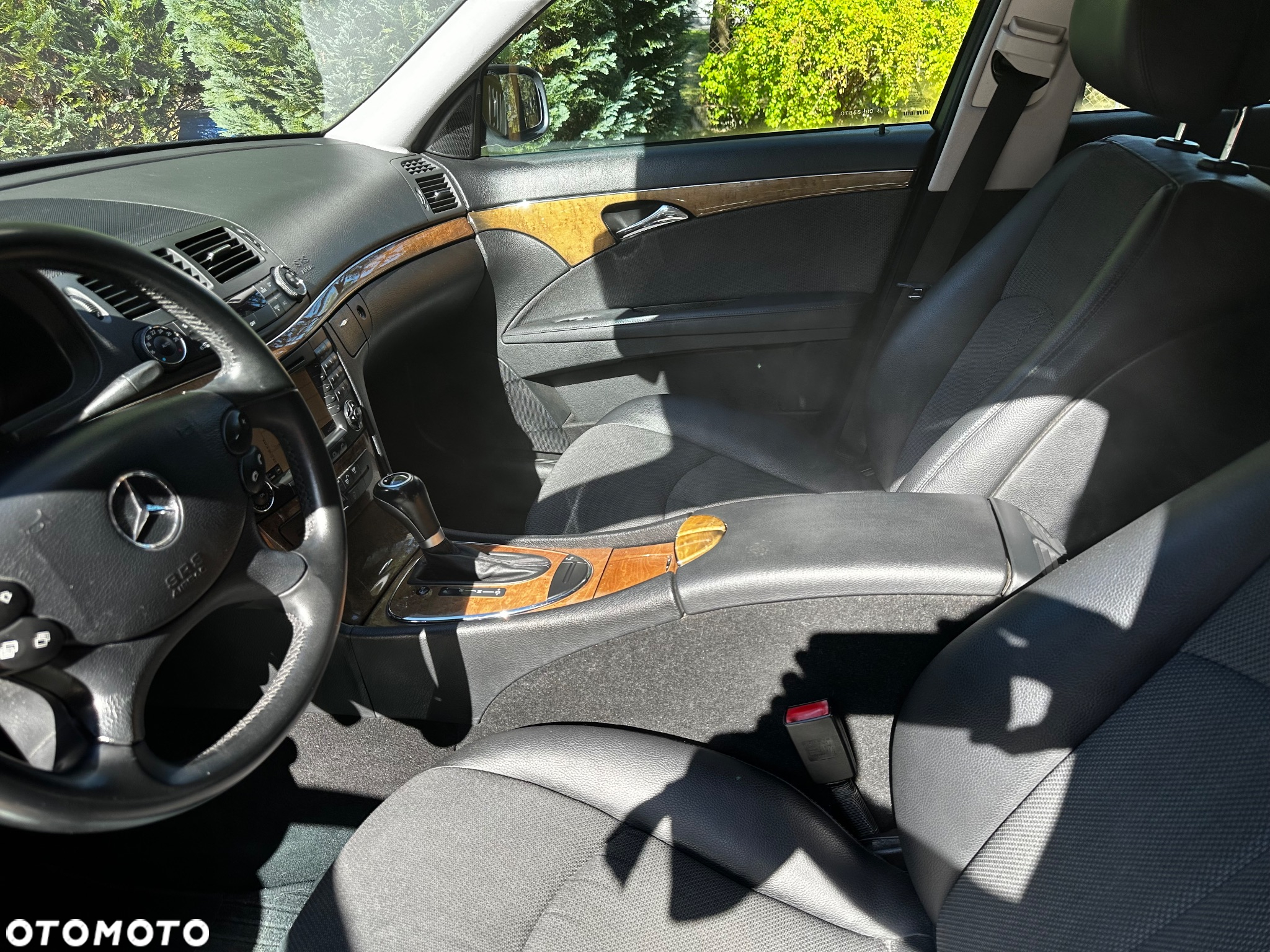 Mercedes-Benz Klasa E 200 CDI Automatik Avantgarde - 27