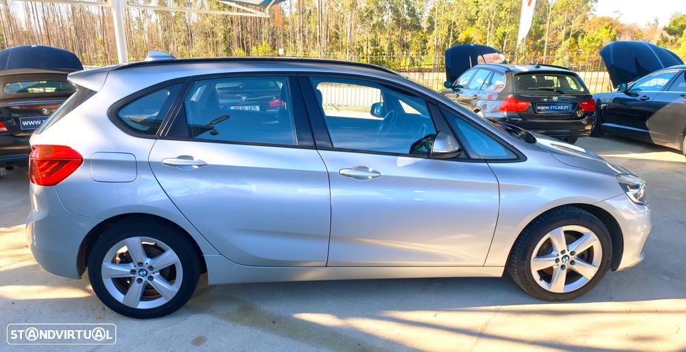 BMW 218 Active Tourer d Sport Line - 4