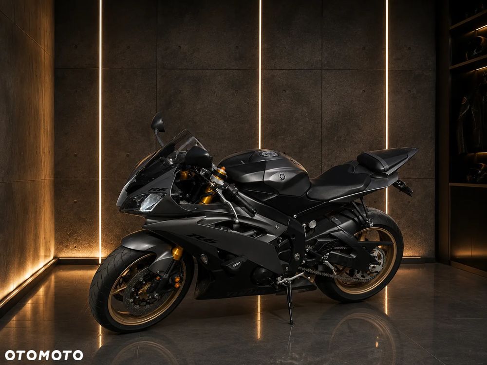 Yamaha R6 - 8