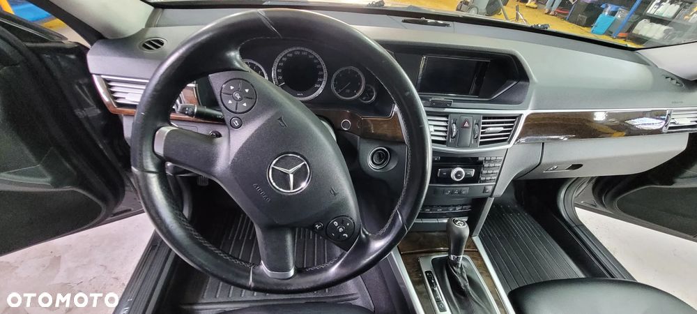 Mercedes-Benz Klasa E 200 CDI DPF BlueEFFICIENCY Automatik Avantgarde - 7