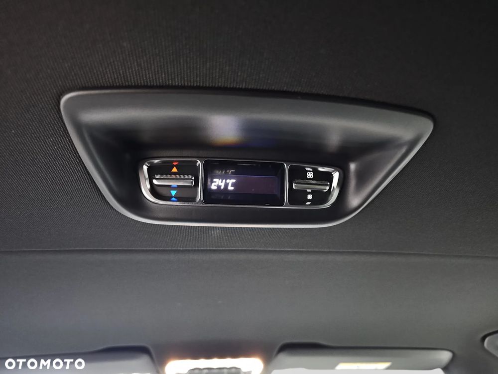 Mercedes-Benz Klasa V 250 d 4-Matic Avantgarde 9G-Tronic (d³ugi) - 37