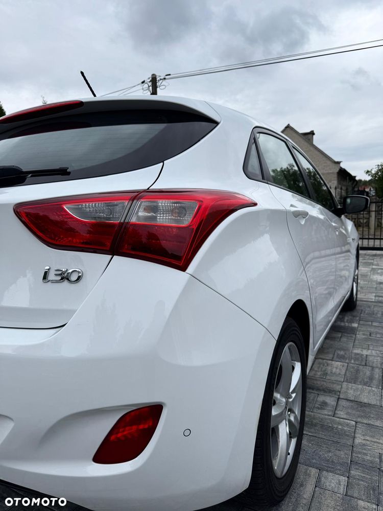 Hyundai i30 blue 1.6 CRDi Classic - 7
