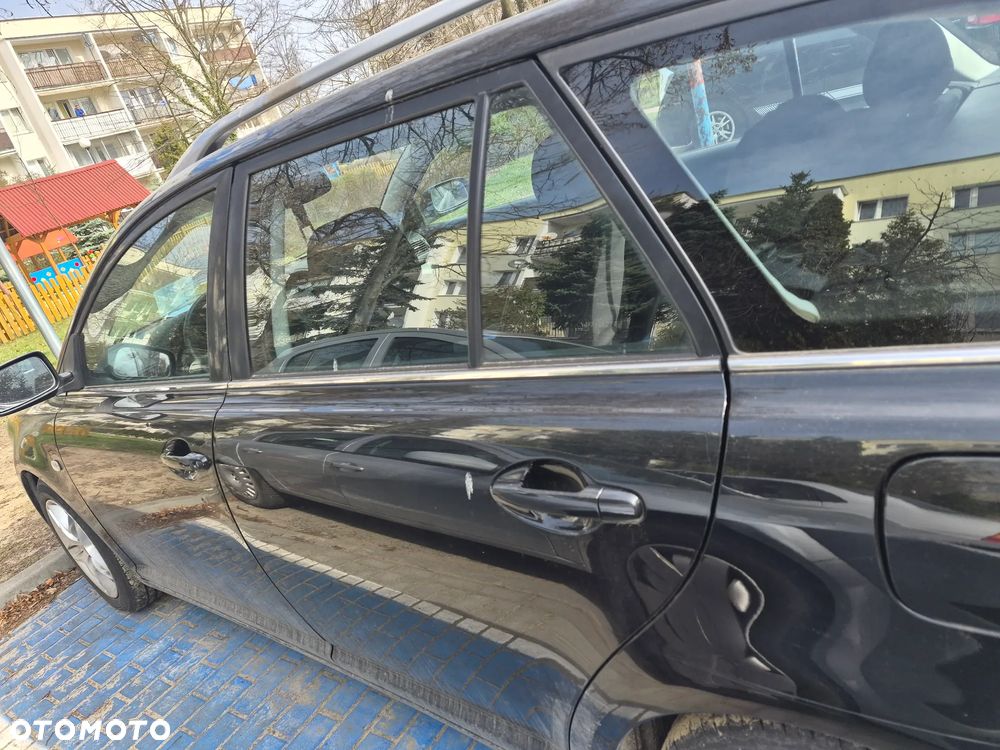 Toyota Avensis 1.8 VVT-i Terra - 2