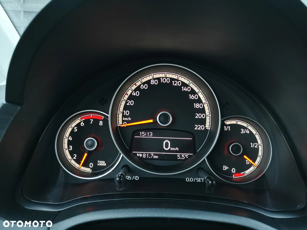 Volkswagen up! TSI (BlueMotion Technology) move - 31