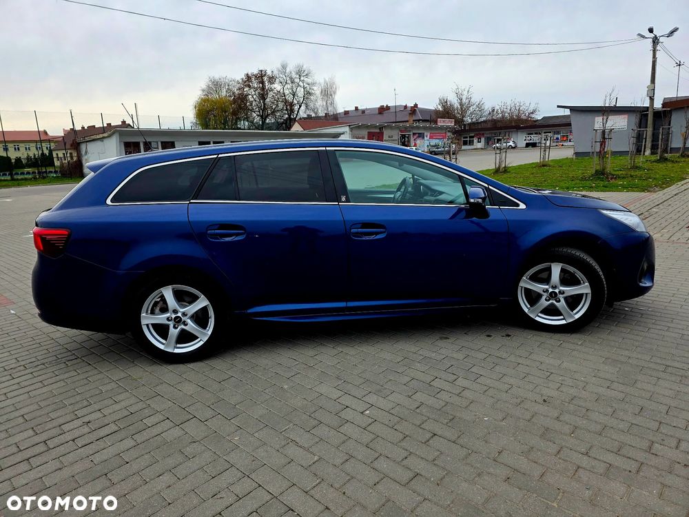 Toyota Avensis Touring Sports 1.8 Multidrive S Comfort - 12