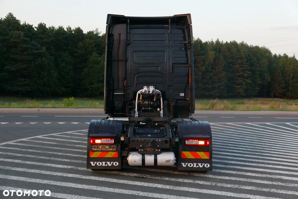Volvo FH 460 EURO6 FH4 FH5 FULL OPCJA 21R ALU TV PODWÓJNE SZYBY NAVI KAMERA SKÓRA ELEKTRYCZNY OBRACANY FOTEL - 32