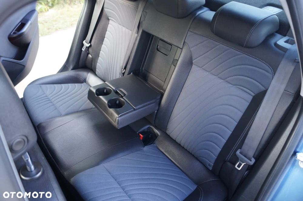 Opel Astra IV 1.4 T Executive EU6 - 23